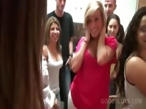 Teen babes suck cock and kiss at a college orgy