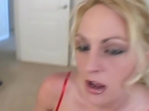 Bigtitted blonde prefers tugjob