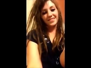 Teen Tempts Us With her Squirting Pussy