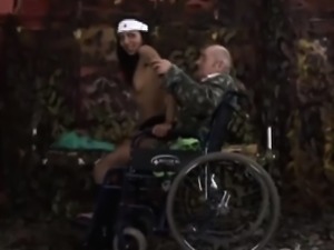 Beautiful teen nurse mounts amputee grandpa in wheelchair