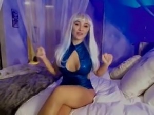 Girlfriend Very Sexy in SilverHair on Cam