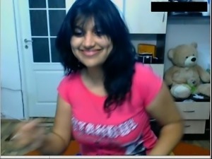 Chubby amateur Indian black head webcam flashes her sexy boobies
