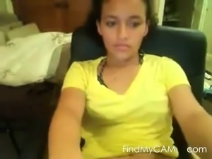 Latin cam girl with big melons toys with her pussy