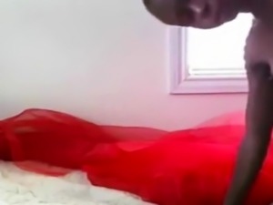 amateur interracial couple make hot sex on webcam