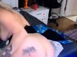Blonde Teen Solo Masturbating On Webcam