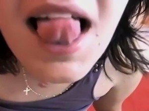 Thick Hispanic Bitch Masturbates On Cam