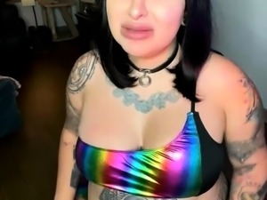 Sexy hottie Anetta Keys enjoys a solo toy masturbation