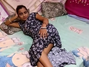Shy Indian Wife Having Sex With Her Servant