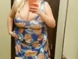 BBW goes solo in a public dressing room