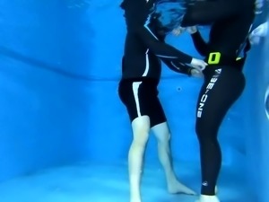 Wild underwater freediving sex session for kinky milf
