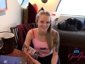 Amateur Blonde Teen Plays Solo with Toy Webcam Porn