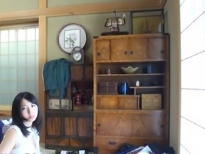 Horny super-bitch Ayumu Ishihara gives blowjobs and gets