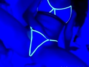 Skinny brunette amateurs dp solo
