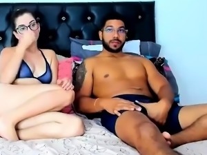Hot amateur webcam teen masturbates for their fans